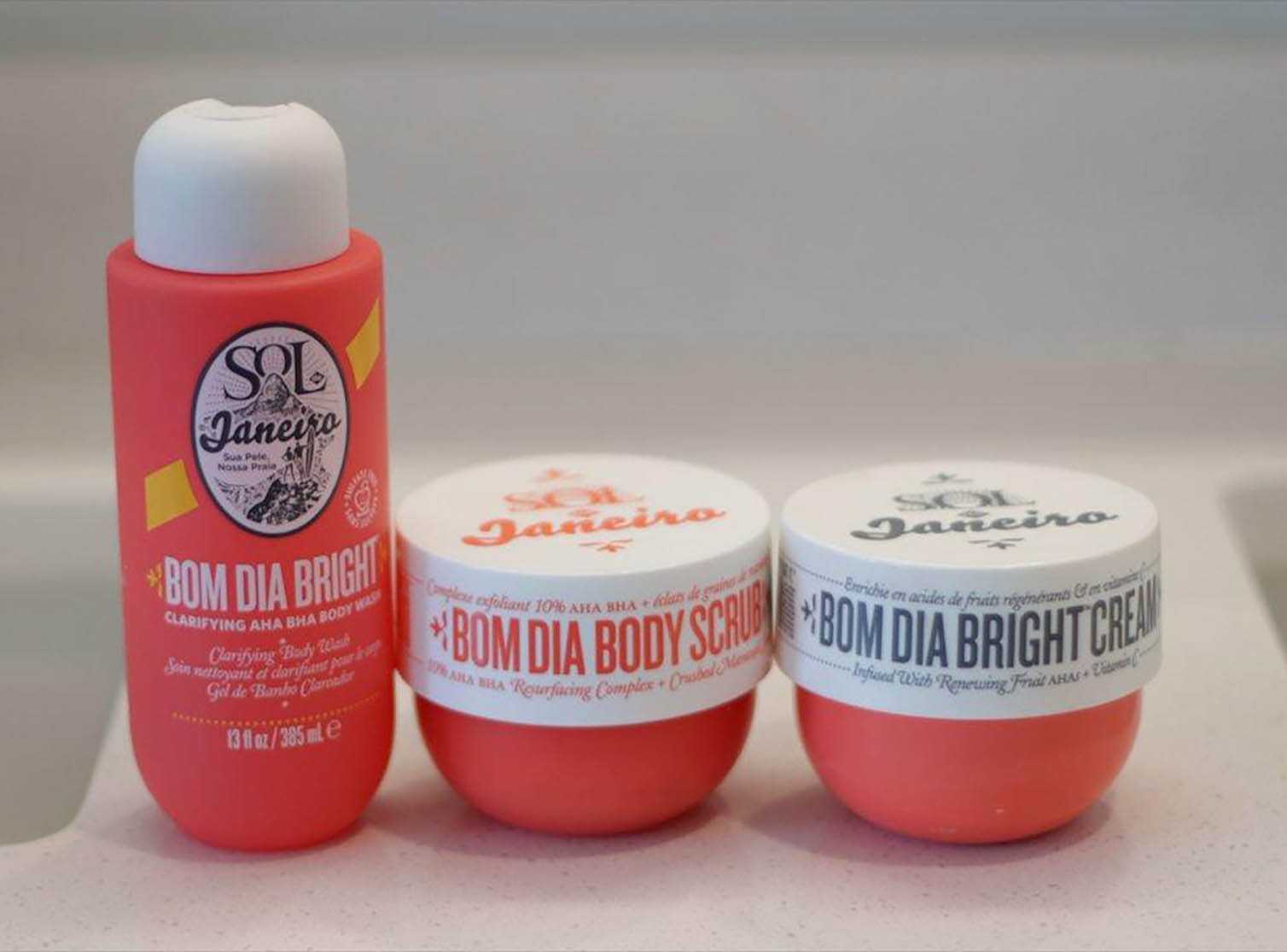8 Best Exfoliating Body Washes That’ll Leave Your Skin Velvety-Smooth from the Neck Down